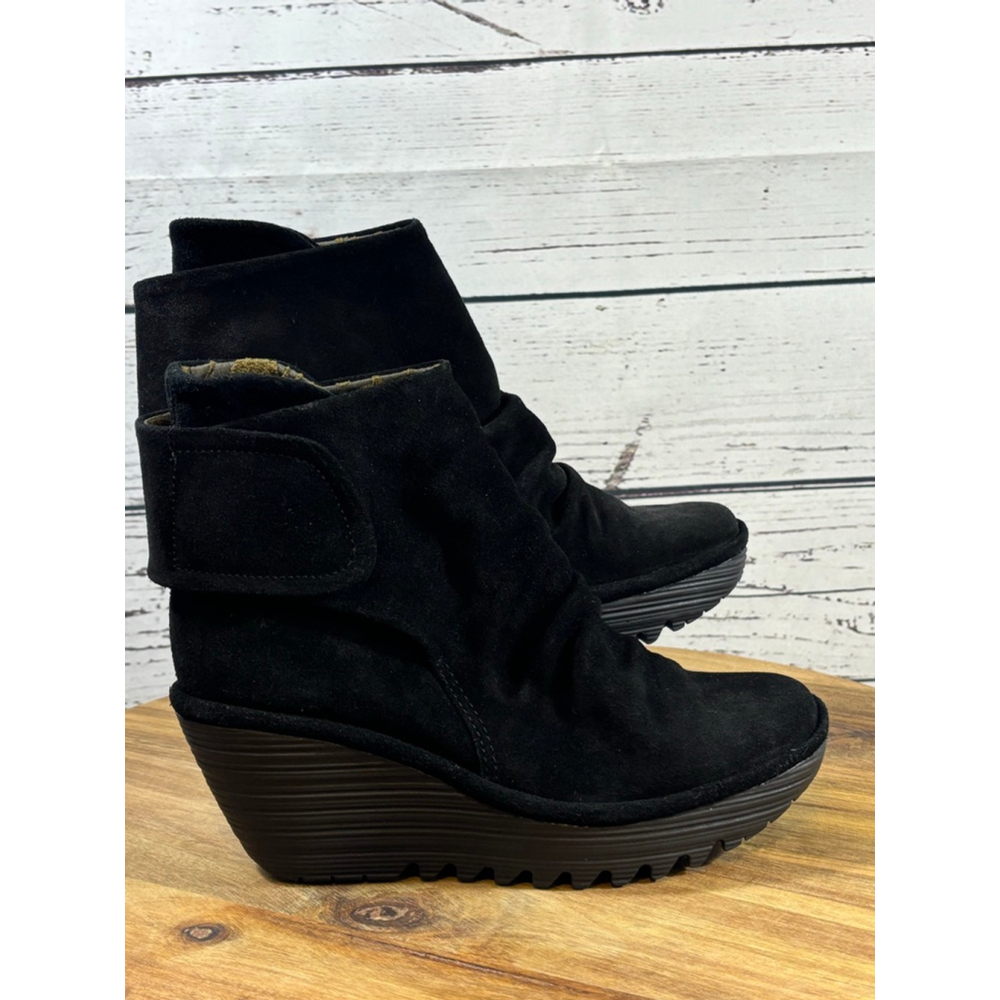 Women's FLY LONDON Black Suede Ankle Boots US 5.5 Gold Interior - Picture 2 of 12